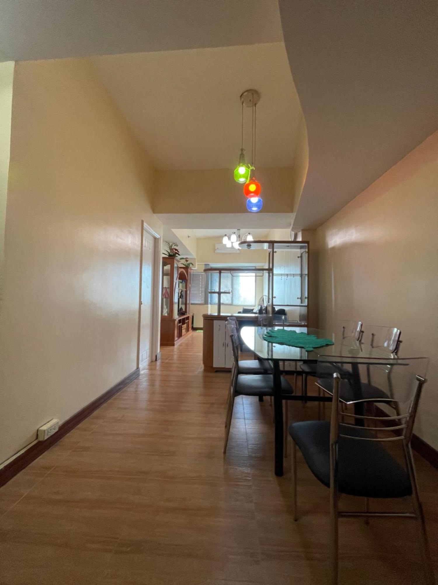 1Br At Pearl Of The Orient Tower In Front Of Us Embassy Apartment Manila Exterior photo